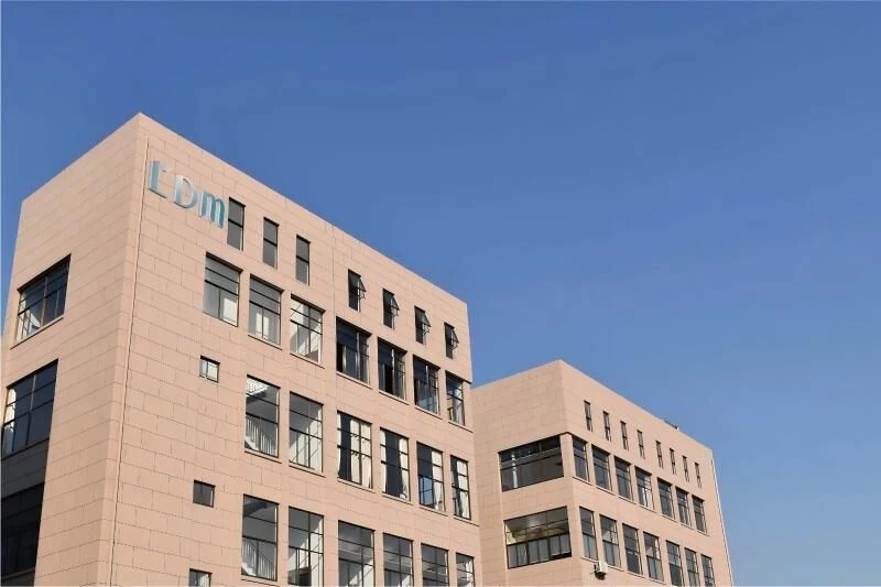 Cosmetic-Bottle-Manufacturer